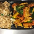 Best 916. Hot Garlic Pork Lunch Special in Joliet, IL